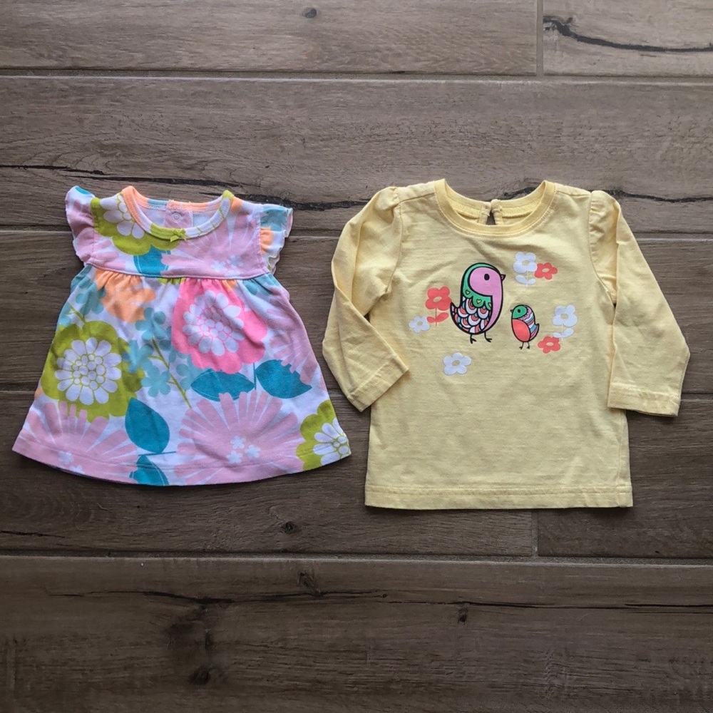 Set of 2 Girls Tops Size 6-9 months